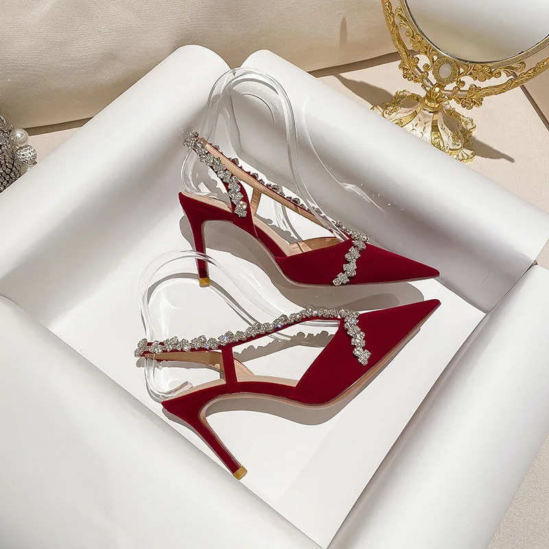 2023 Сладък женски прозрачни сандали на висок ток, сватбени обувки с кристали, с остри пръсти, дамски сандали на висок ток . ' - ' . 3
