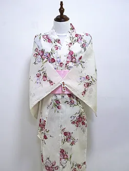 Японски женски кимоно с красиви традиционните флорални щампи, юката, дрехи за снимки, дрехи за cosplay, рокля за изпълнения