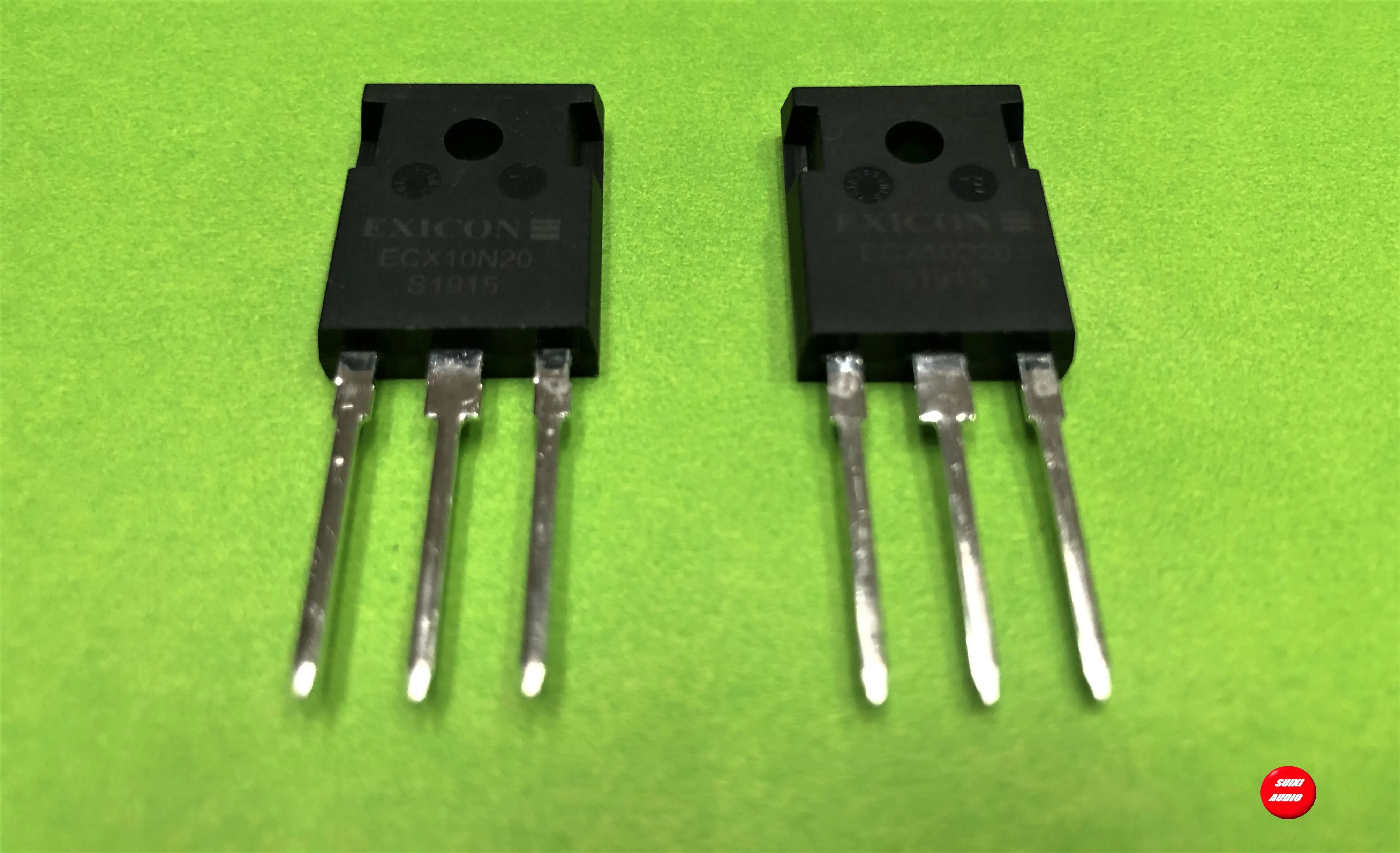1 Чифт усилватели на мощност PCF F7 мощност 1 Ват/импеданс: 10 (вход RCA) с пълен набор от регулираните оригинални резистори . ' - ' . 3